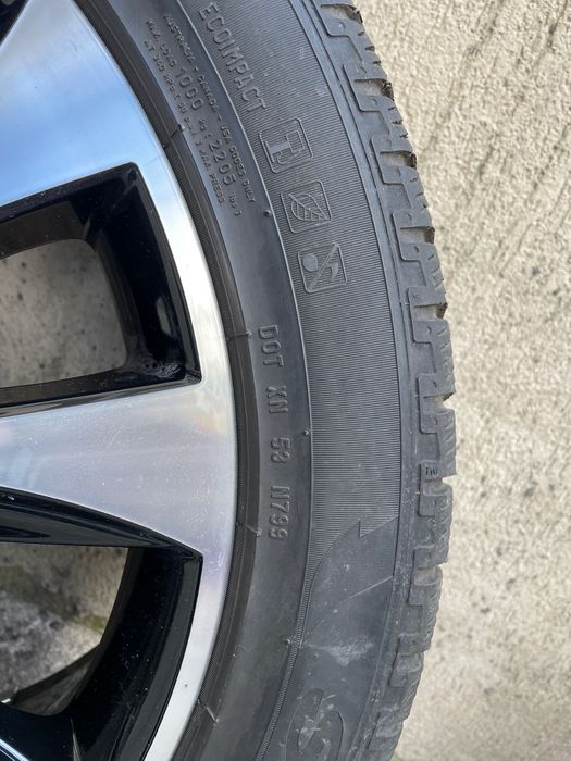 Продавам джанти с  зимни гуми  MERCEDES