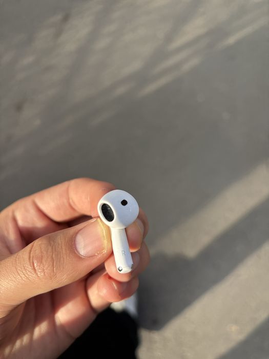 AirPods 4 правый наушник — идеальная замена