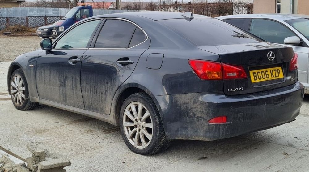 Portiera Lexus IS220D Aripa Lexus, Stop Lexus Piese Lexus IS220D
