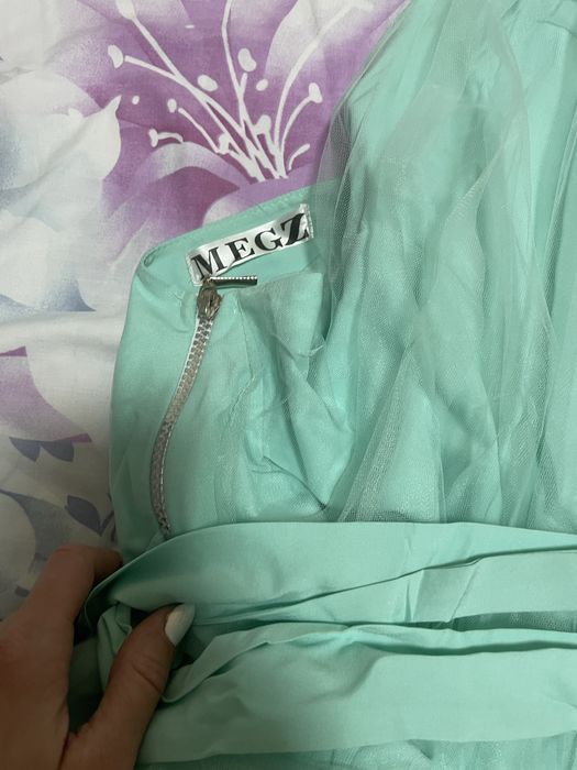 Официална рокля. Размер S