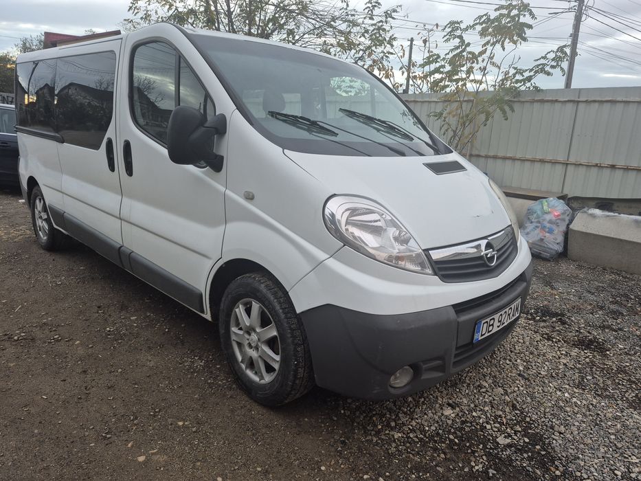 Vand 8+1  opel vivaro