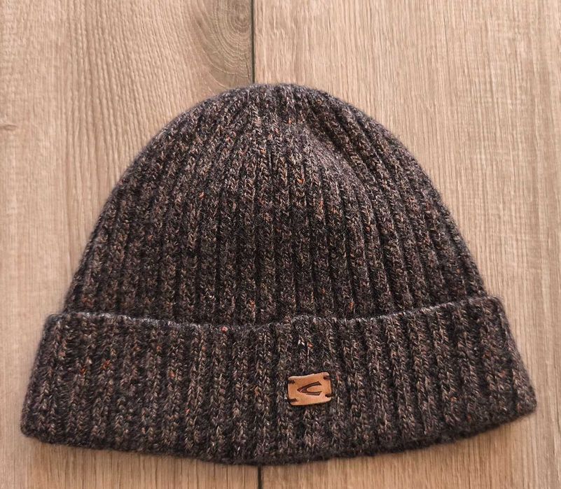 вълнена зимна шапка Camel Active