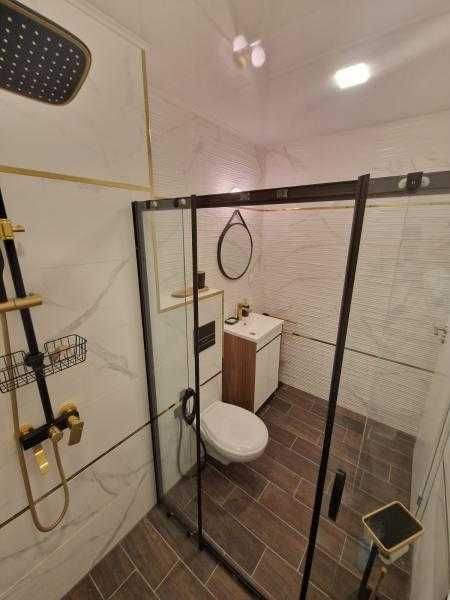 Дава се под наем Двустаен апартамент в Бургас, Център - 70 кв.м за 714 € - Снимка #7