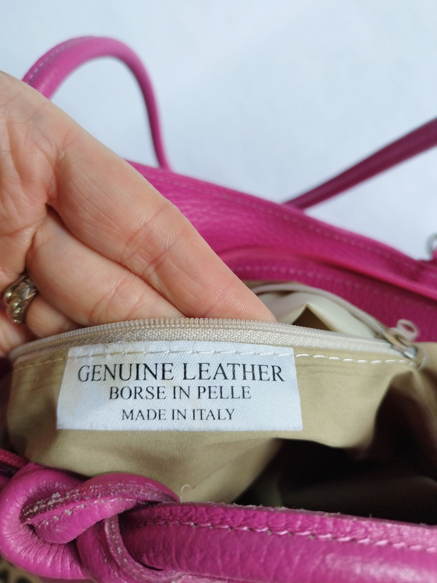 Цветна италианска чанта от естествена кожа / НОВА