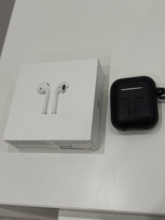 Наушники Apple