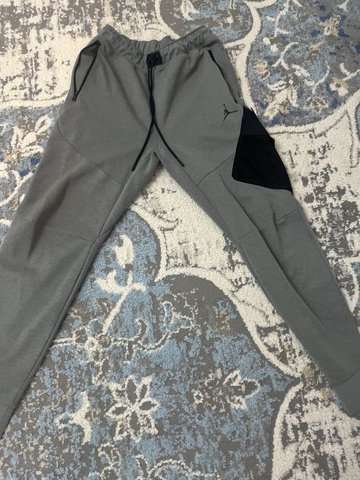 Vand pantaloni jordan