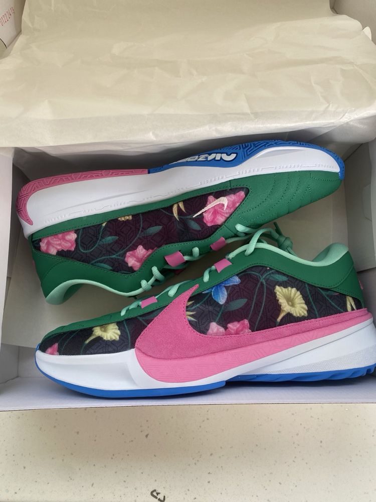 Баскетболни обувки Nike Freak V