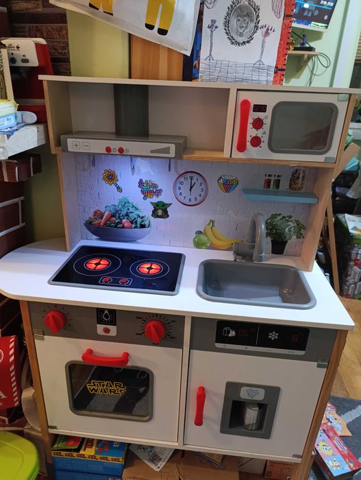 Детска дървена кухня