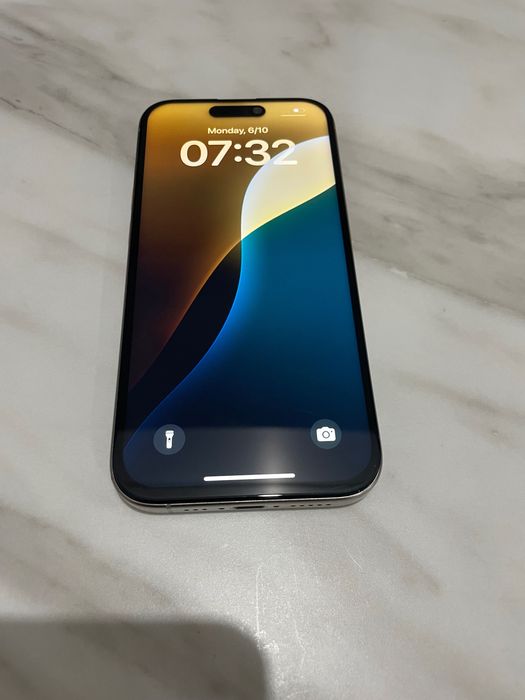 IPhone 15 Pro Като нов