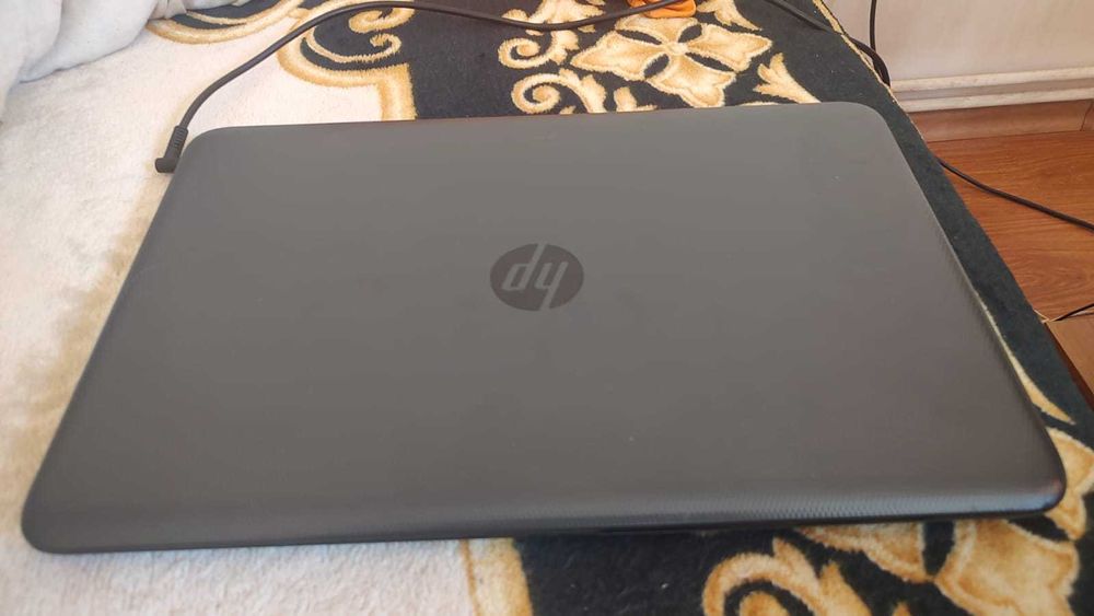 HP 255 G4 laptop