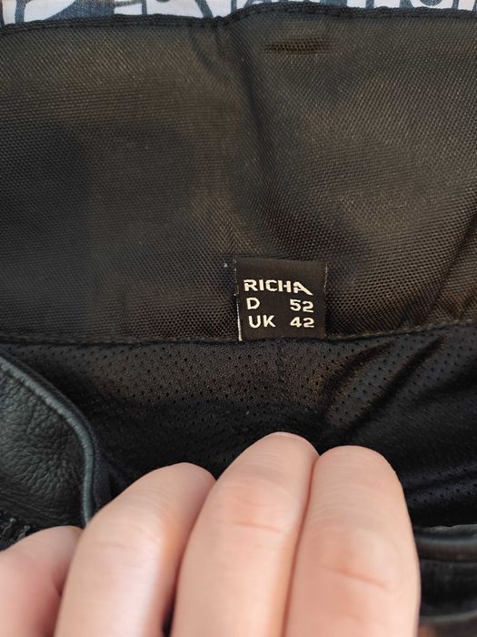 Мото екип от две части