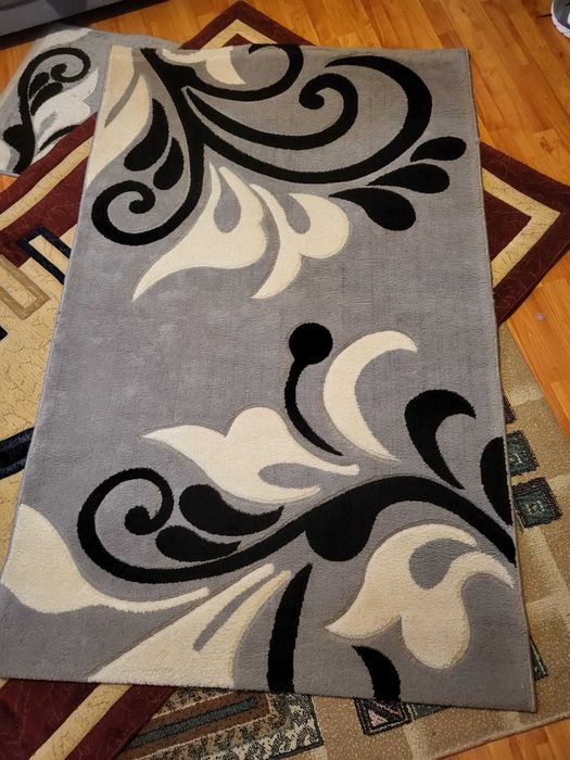 Pachet covoare gri cu negru