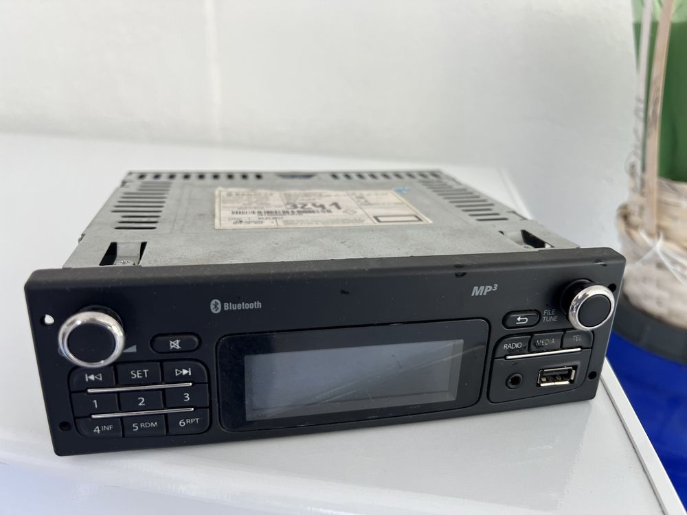 Radio MP3 cu Bluetooth Dacia,Renault