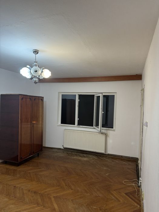 Vand apartament cu 2 camere eraj1 ap 6