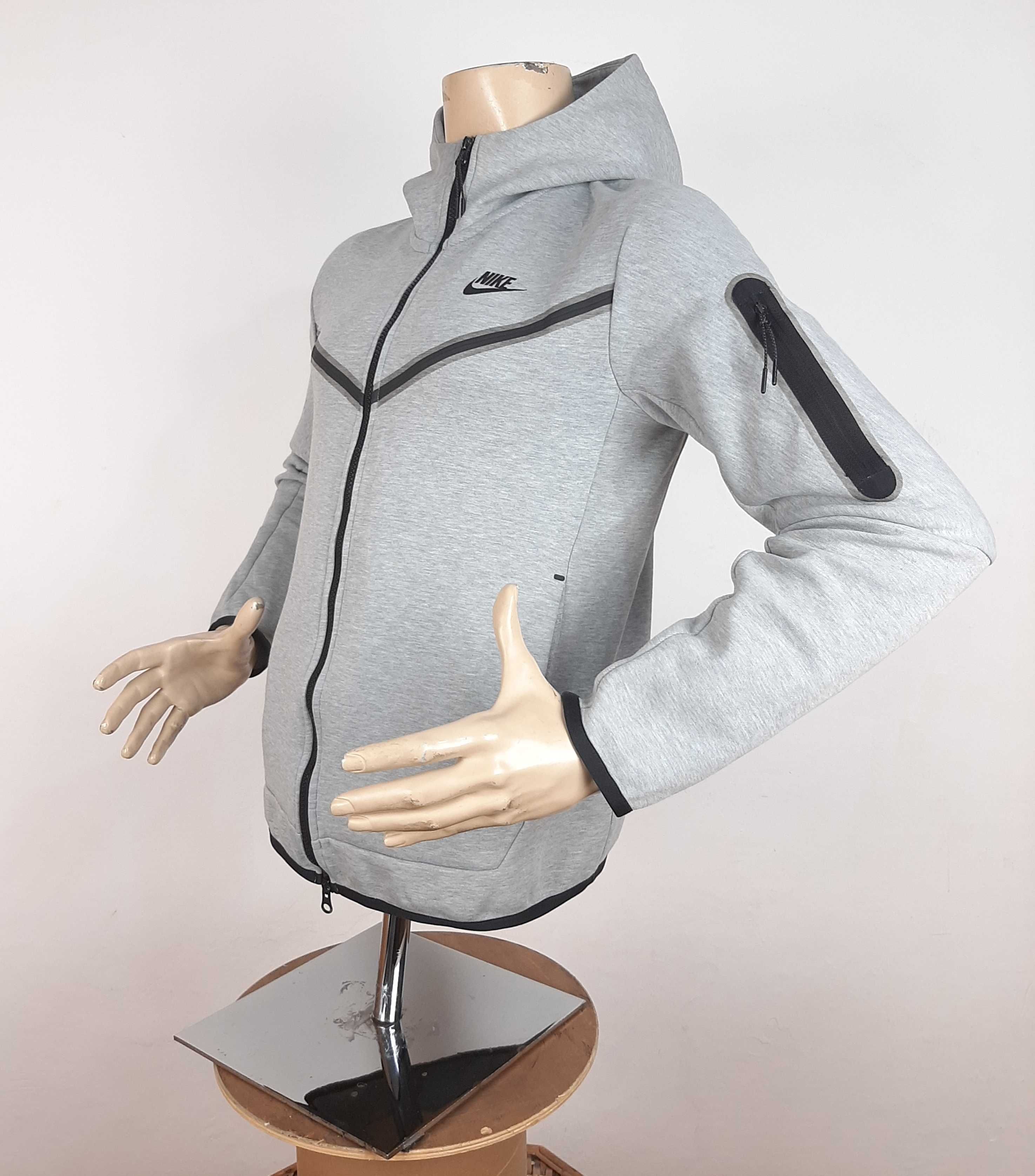 Nike Tech Fleece - Оригинално мъжко горнище размер S