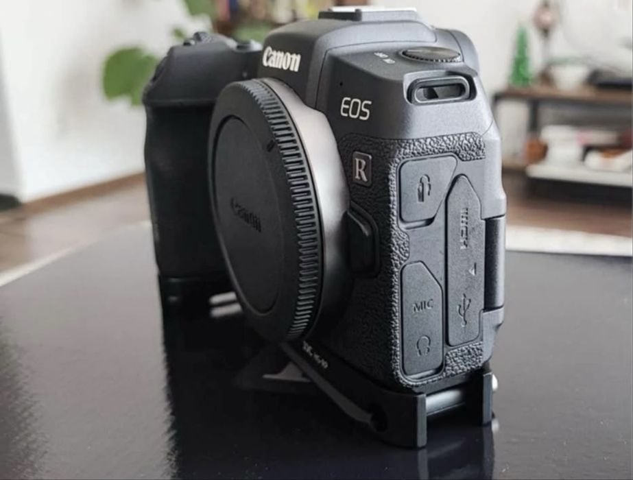 Canon Eos Rp Mirrorless 26.2 MP Full Frame 4K Body!!!