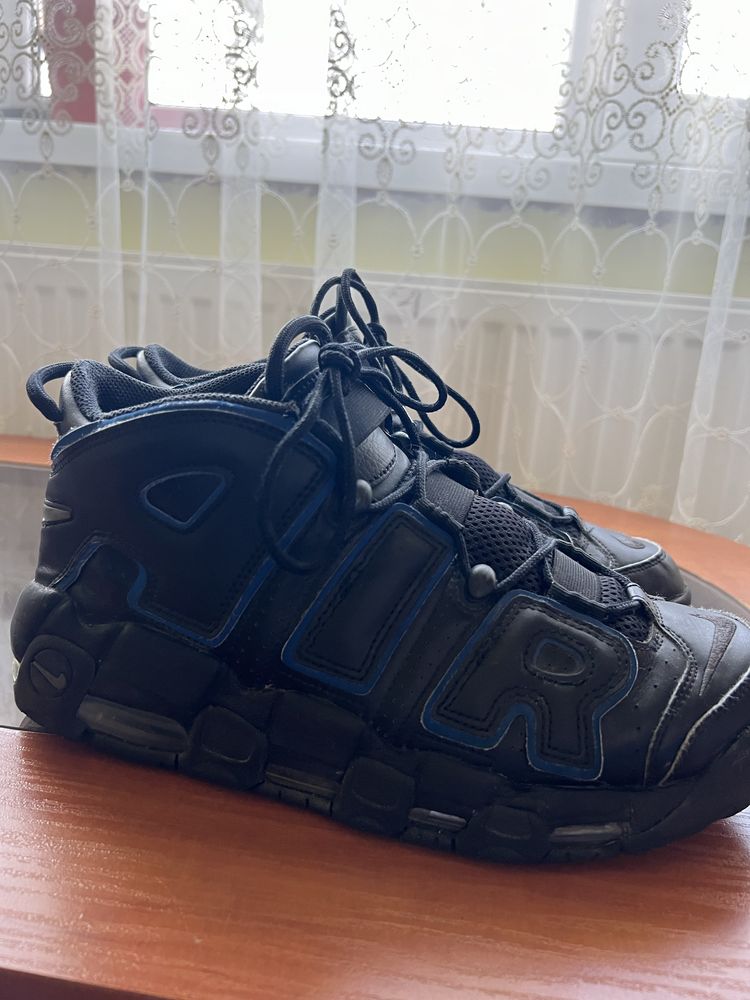 nike air uptempo black and blue
