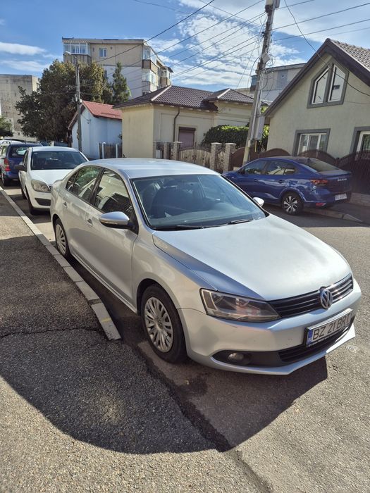 Vând VW Jetta 2013 1.6 TDI