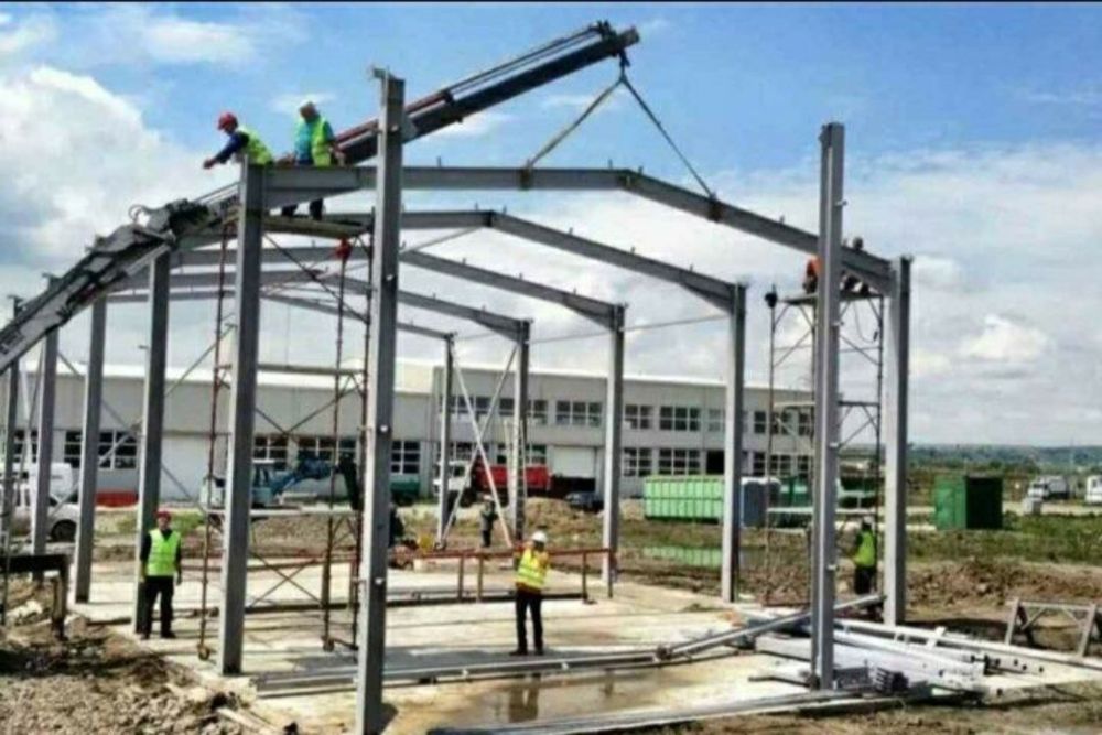 Vând hală metalică 12 x25