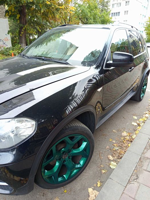 Vând autoturism BMW x5 xDrive30d