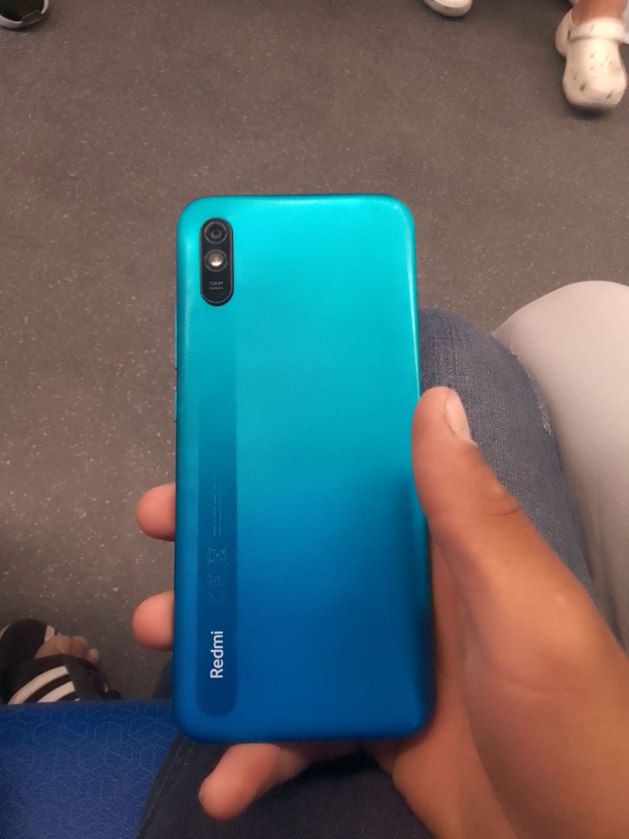 Redmi 9A  holati idyal hech qayire almashmagan narhi 500.000 mig sum