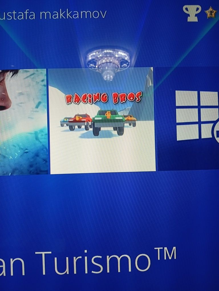 Playstation 4 slim ПРОДАЮ СРОЧНО