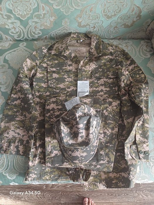 Продам военный форму новый