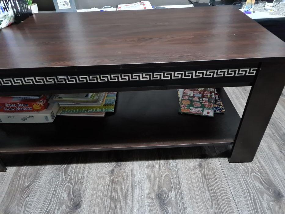 Комплект маса със скрийн 2 нощни шкафчета