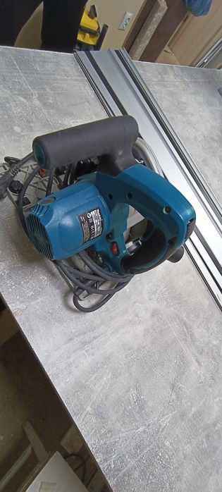 Погружная пила макита