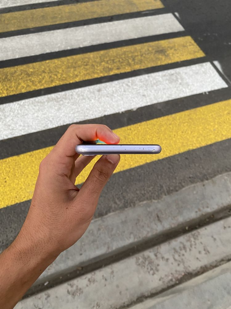 iPhone 11 sotiladi obmen ayfonlaga