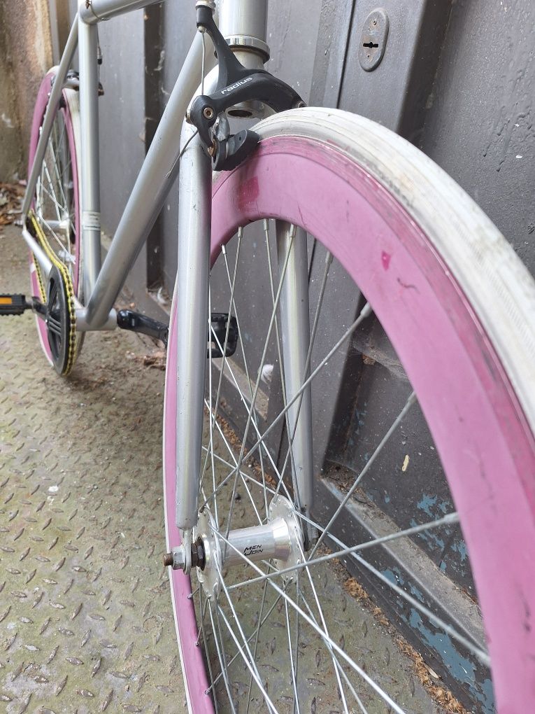 Велосипед шосеен градски single  speed
