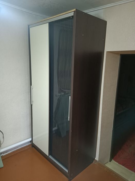 Шкаф-купе б/у в хорошем состоянии