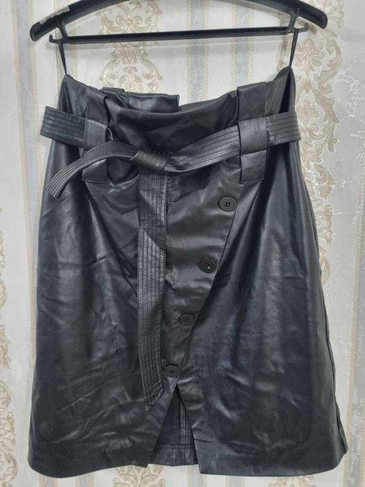 Женская юбка фирмы Vangeliza экокожа размер 50 в новом состоянии