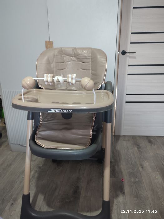 Продам стульчик для кормления