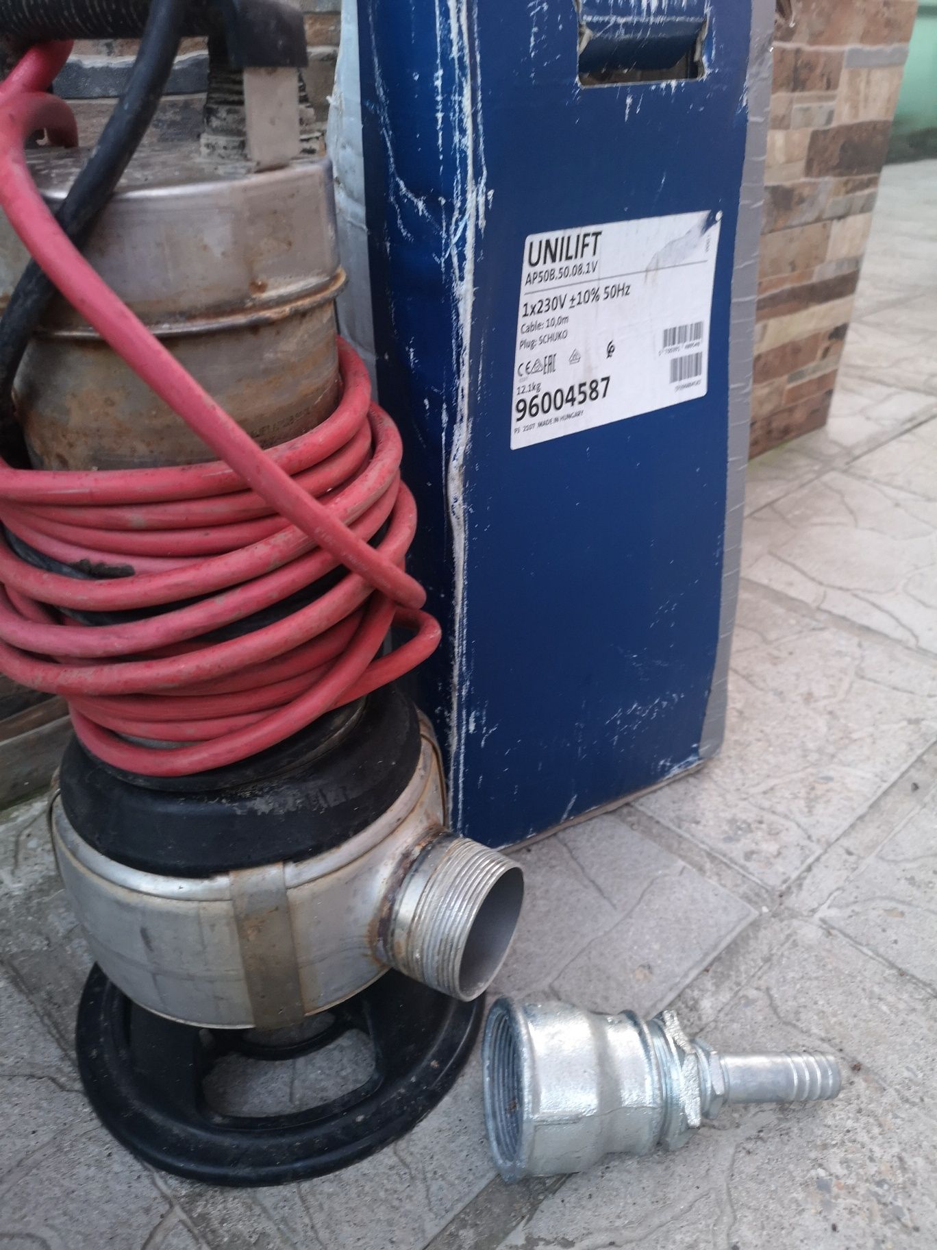 Grundfos Unilift  Потапяща Помпа за отпадни води 2"