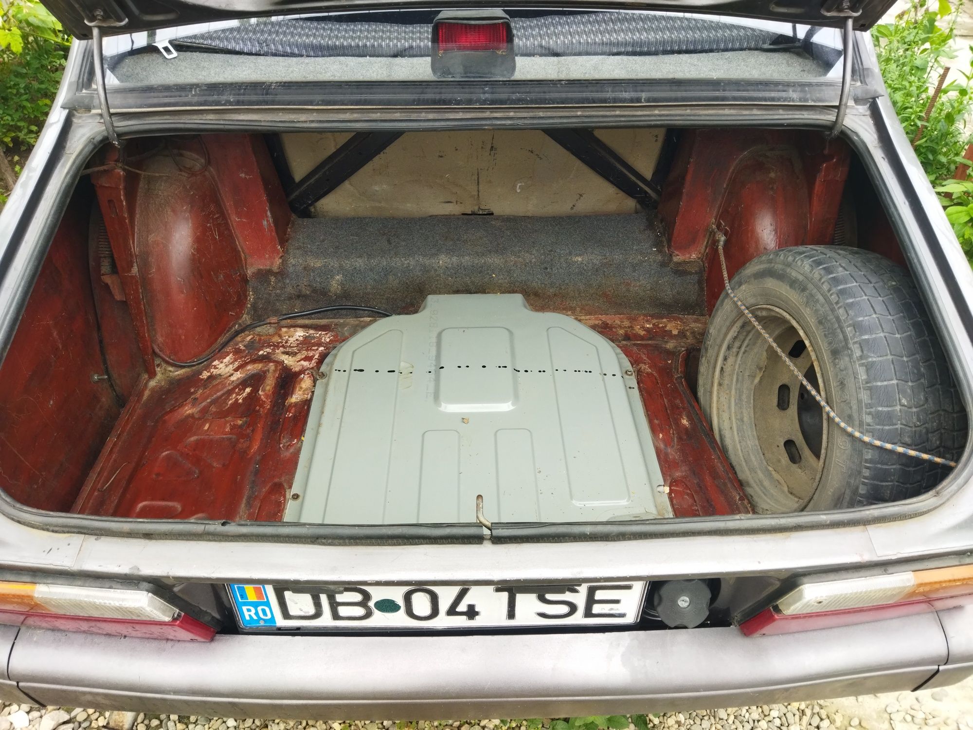 Vând Dacia 1310 pe injecție