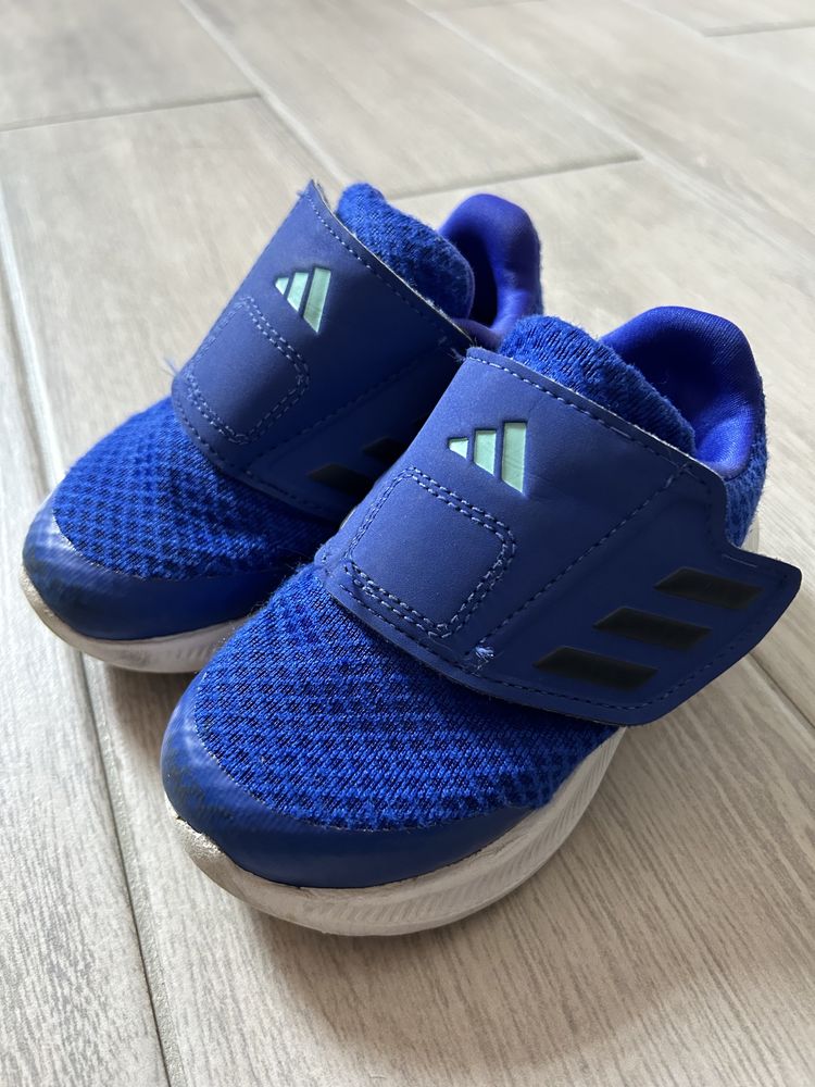 Спортни маратонки Adidas  за момче