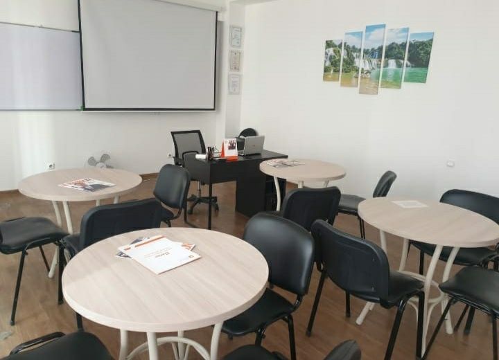 Почасовая аренда офиса в самом центре города.