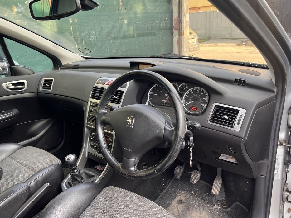 Peugeot 307 2,0HDI 136 НА ЧАСТИ