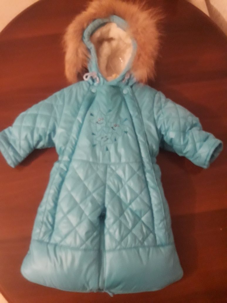 Продам детскую куртку трансформер (демисезонка от 0 до 1 )