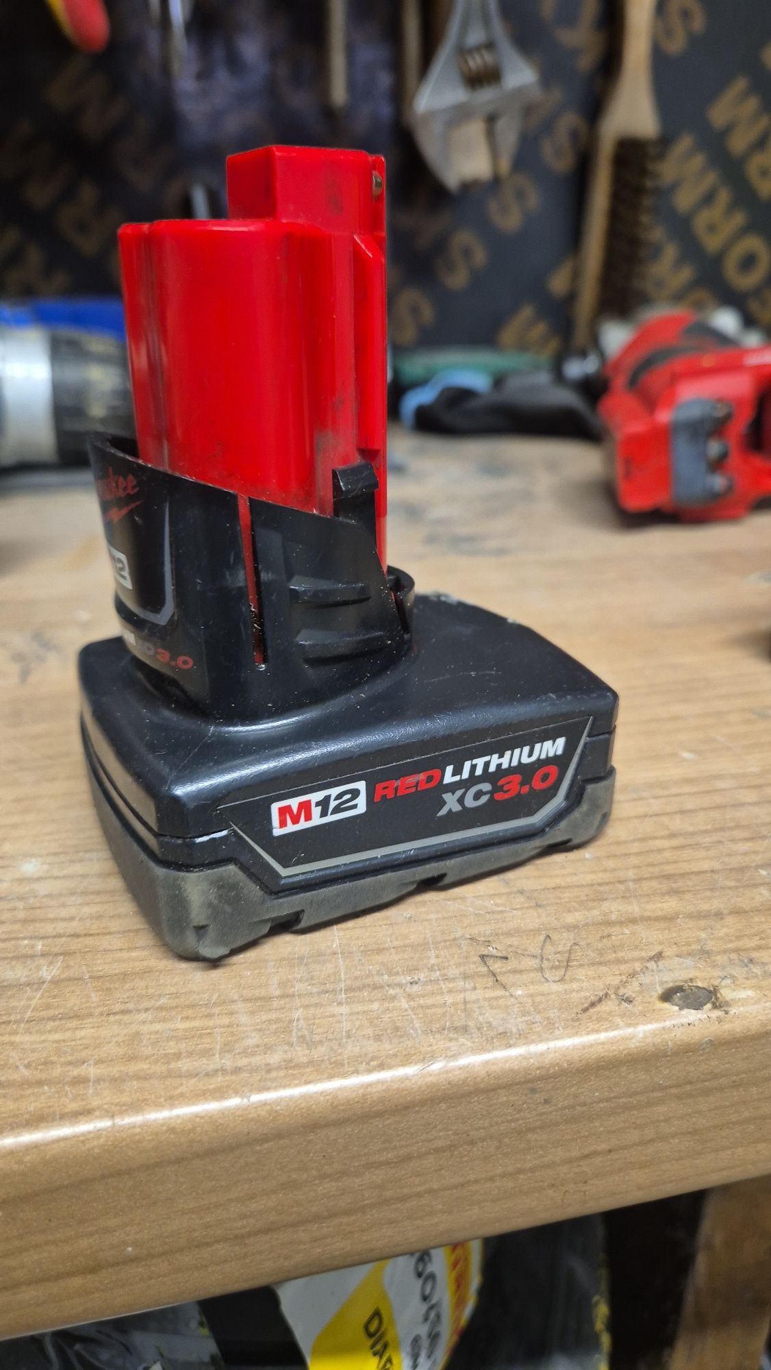 Батерия milwaukee 3AH