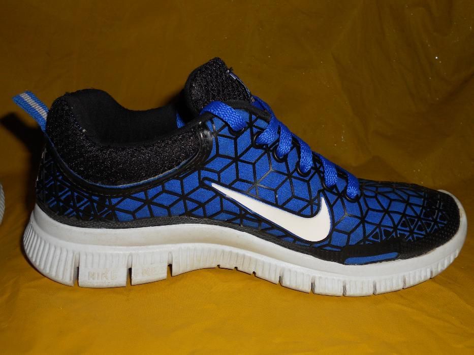 Дамски маратонки NIKE free run 5.0