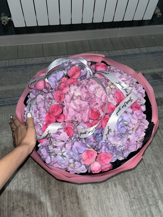 Үлкен жаңа түсті сағат  1 де келген гүл