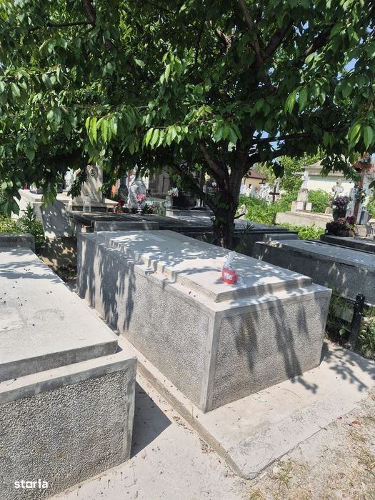 Vand cripta doua locuri, Pitesti, Arges, Cimitirul Sf. Gheorghe
