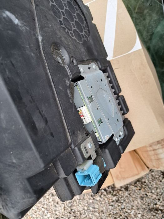 Субуфер за Хонда CRV 2010