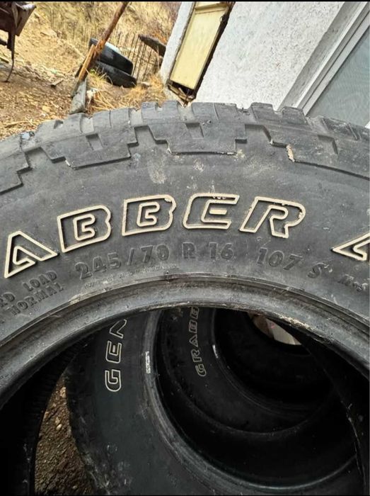 Зимни гуми 245/70/R16