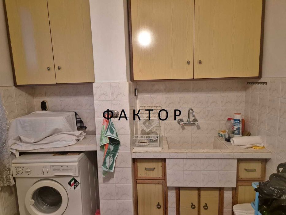 Продава се Тристаен апартамент в Чирпан - 95 кв.м за 483 €/кв.м - Снимка #4