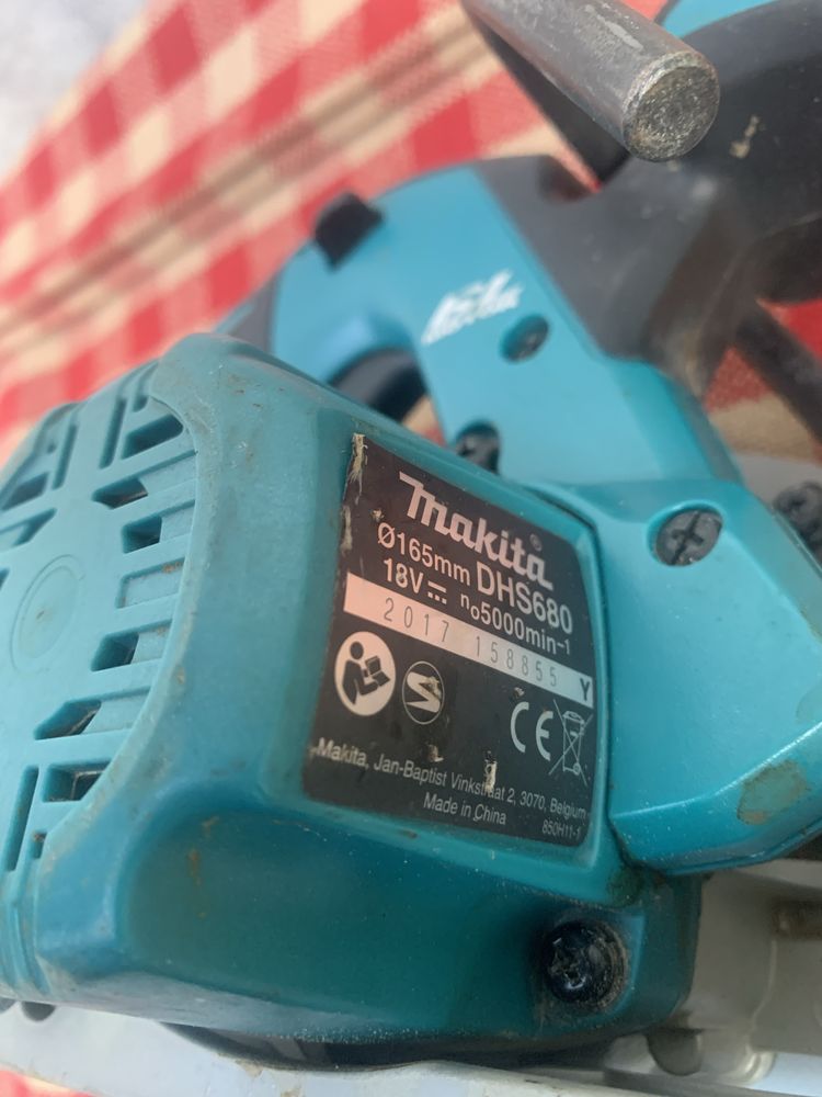 Makita DHS 680/18V/ръчен циркуляр безчетков/ОРИГИНАЛ/