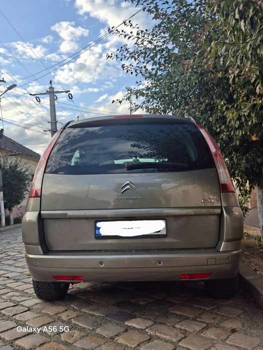 Autoturism 7 locuri