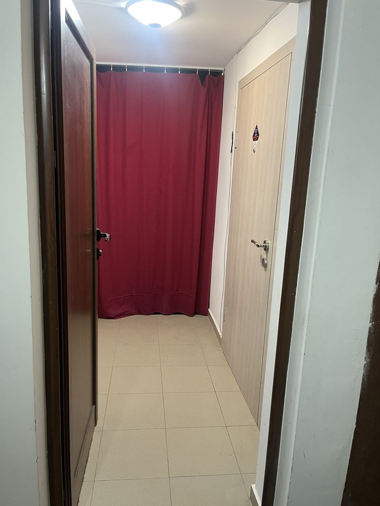 Дава се под наем Едностаен апартамент в Враца, Център - 25 кв.м за 178.5 € - Снимка #7